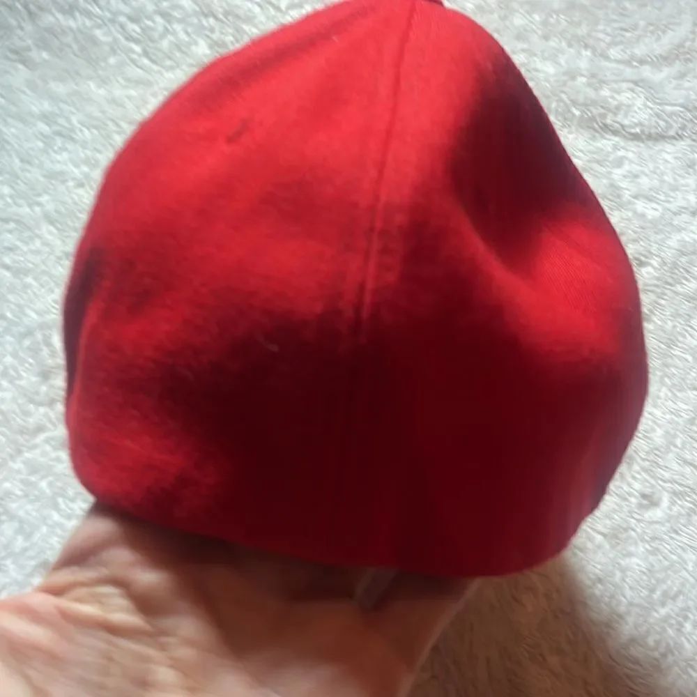 RED S Hat - Picture 4 of 6